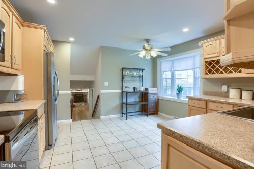 479 Woodcrest Dr, Navy Sup Dpt PA  17050-6854 exterior