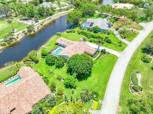 4555 Pond Apple Dr, Naples, FL 34119-8537