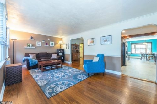 239 Walnut St, Nutley, NJ 07110-2407