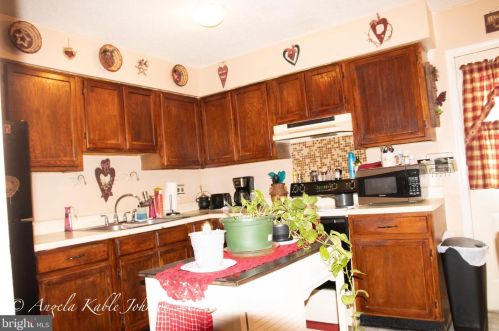 34 Mallard Ct, Charles Town WV  25414-5804 exterior