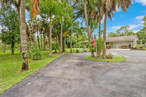 761 11th St, Naples FL  34117-2183 exterior