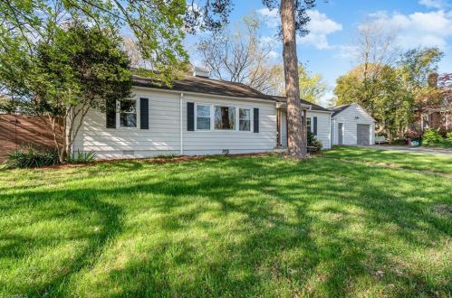 1701 Friendly Ave, Greensboro NC  27403-1238 exterior