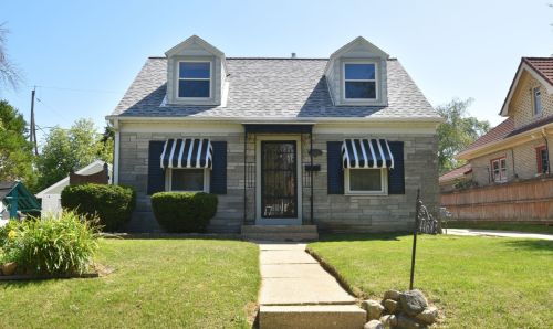 4468 Lake Dr, Cudahy, WI 53110-1249