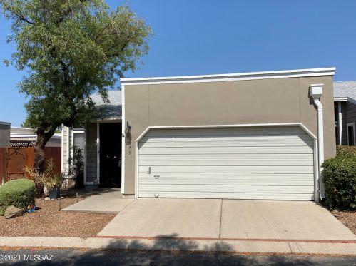 6373 Willowhaven Dr, Tucson, AZ 85704-3975