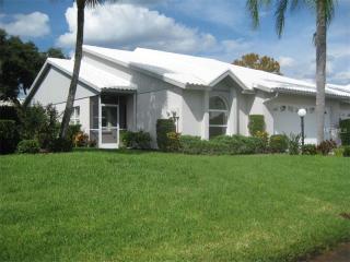 5361 Pamela Wood Way, Sarasota, FL 34233-3715