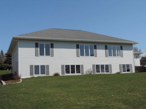 2868 Nicolet Dr, Green Bay, WI 54311-7218
