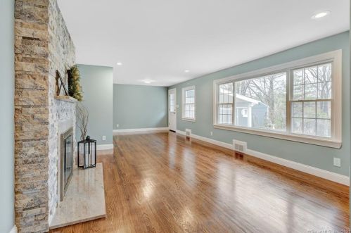 337 Steele St, New Britain CT  06052-1518 exterior