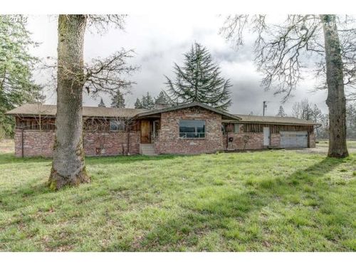 23050 Fulquartz Lndg, Dundee OR  97115-9204 exterior