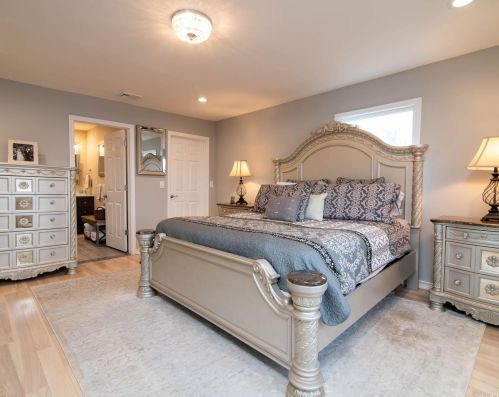 121 Stethem Dr, South Setauket NY  11720-4083 exterior