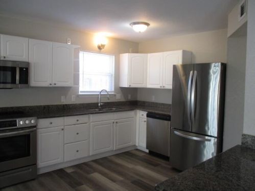 88 Berwick Cir, Shalimar FL  32579-1518 exterior