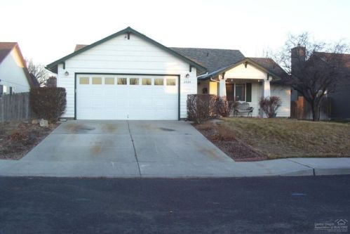 2020 8th St, Eagle Crest OR  97756-1460 exterior