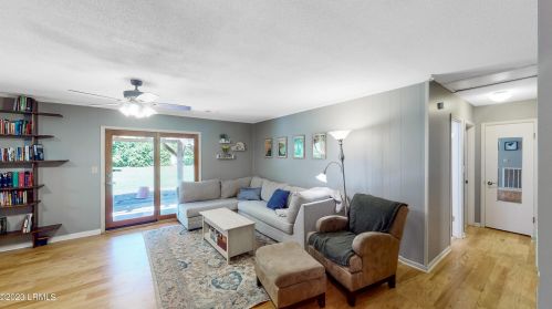 3005 Dogwood St, Beaufort SC  29906-6829 exterior