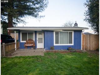 51726 Old Portland Rd, Scappoose OR  97056-4000 exterior