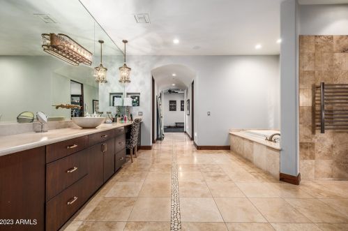 6024 Sunnyside Dr, Scottsdale AZ 85260-5724 exterior