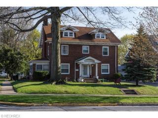 265 Broad St, Wadsworth, OH 44281-2112