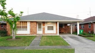 223 Pike Dr, Gretna, LA 70053-5040