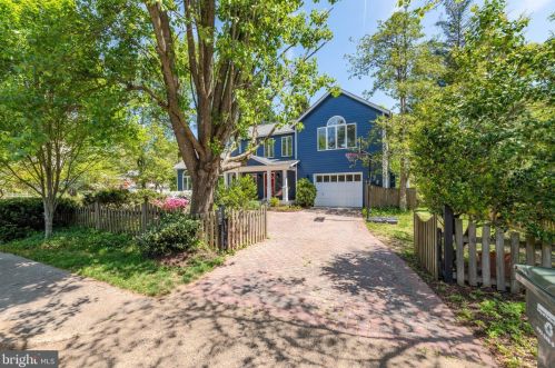 444 Great Falls St, Falls Church VA  22046-2608 exterior