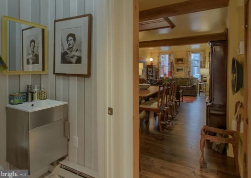 409 Boas St, Harrisburg PA 17103-1716 exterior