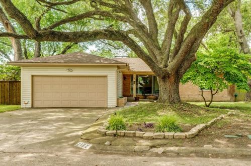 7132 Edgerton Dr, Dallas, TX 75231-8134