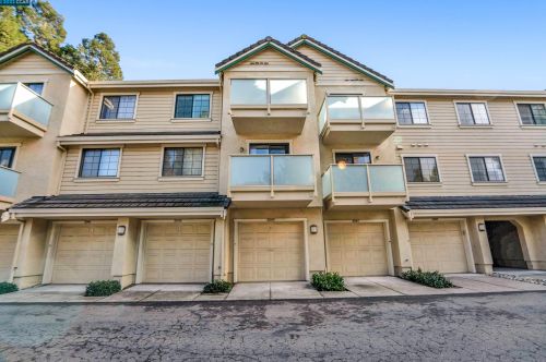 3043 Fostoria Cir, Danville CA  94526-5562 exterior