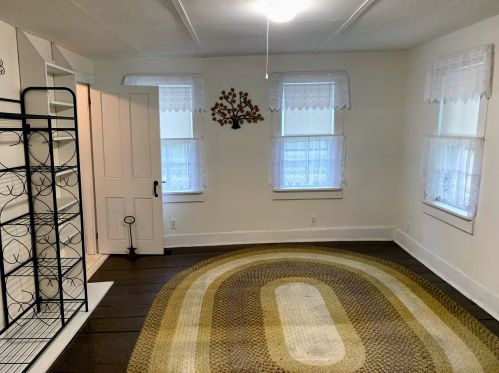 552 2nd Nh Tpke, Hillsboro NH  03244-4615 exterior