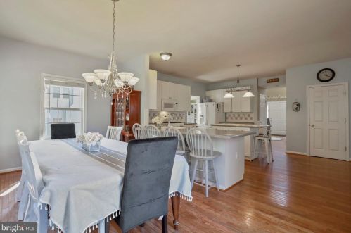 436 Spyglass Hill Dr, Charles Town WV  25414-4053 exterior