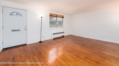 155 Manor Dr, Tinton Falls NJ  07701-2458 exterior