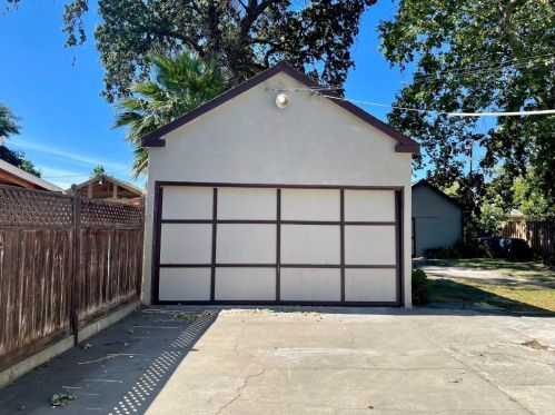 212 Cross St, Woodland CA 95695-4607 exterior