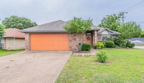 1617 Willow Park Dr, Fort Worth, TX 76134-4829