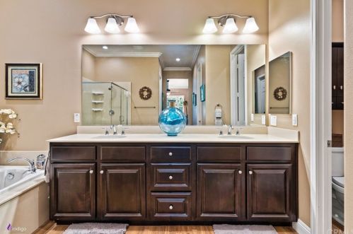 6019 Dubois Pl, Bakersfield CA  93306-7590 exterior