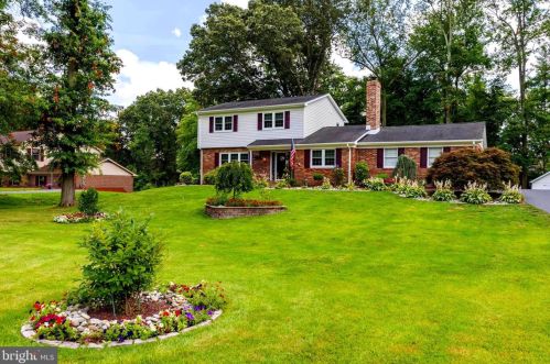 9 Tammie Dr, Bear, DE 19701-1758