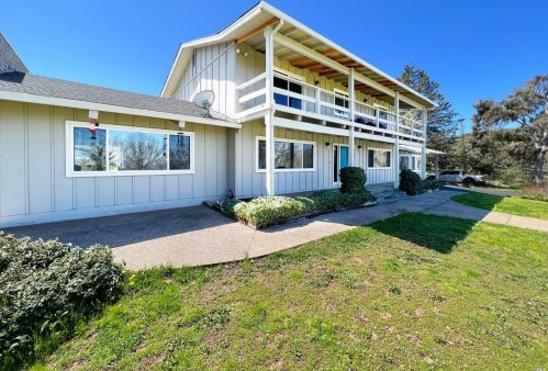504 Dixon Dr, Lakeport, CA 95453-9389