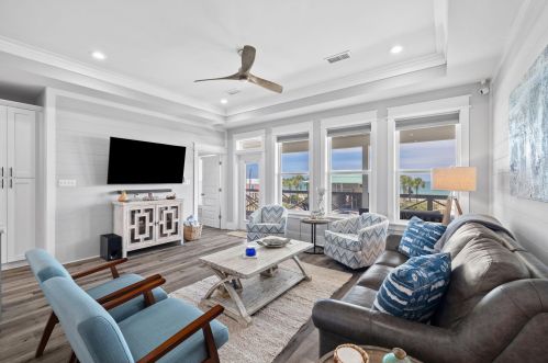 765 Gorrie Dr, Saint George Island FL  32328-2912 exterior