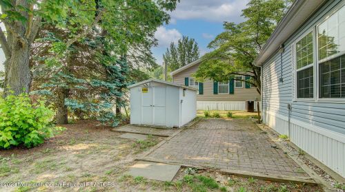 76 Village Rd, Morganville NJ  07751-1194 exterior