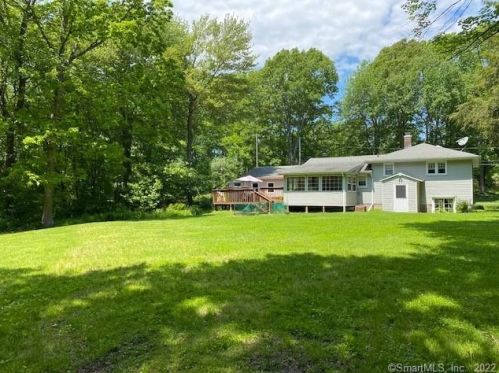 43 Idlewood Rd, Waterbury, CT 06716-1338