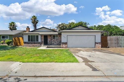 1225 Marymar Dr, Modesto, CA 95355-3532