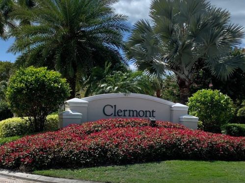 1530 Clermont Dr, Naples, FL 34109-0300