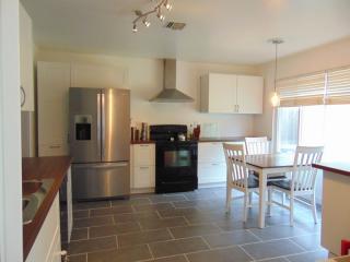 1884 Haviland Dr, Virginia Beach VA  23454-6706 exterior