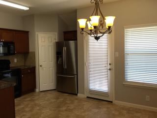 405 Teron Dr, San Marcos TX  78666-7087 exterior