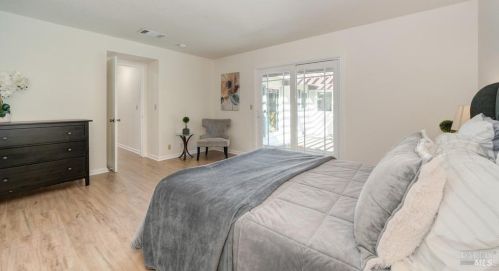 681 Seville Ln, Vacaville CA  95688-2044 exterior