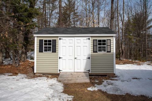 23 Jackson Rdg Rd, Danbury NH  03230-4147 exterior