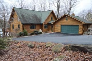 63 Lakeview Timbers Dr, Gouldsboro, PA 18424-8830