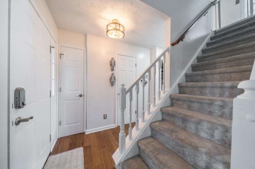 7026 Glade Ln, Florence KY  41042-4304 exterior