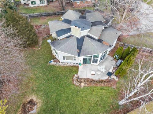 856 Alpine Dr, Green Bay, WI 54311-5421