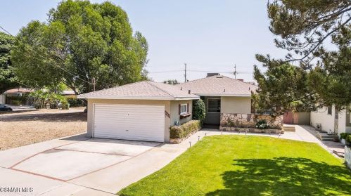 6852 Rubio Ave, Van Nuys, CA 91406-4618