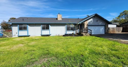 4546 Taylor Ave, Santa Rosa, CA 95407-8364