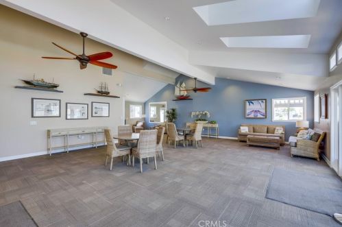 24 Bolivar St, Newport Beach CA  92663-4420 exterior