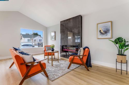 1706 88th Ave, Oakland CA  94621-1006 exterior