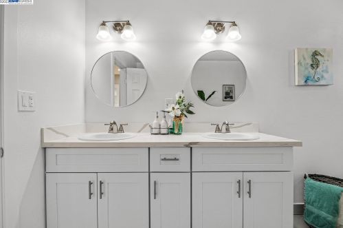 7769 Deervale Ct, Pleasanton CA  94568-1016 exterior