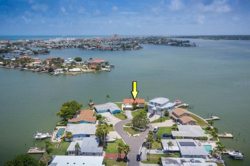 16120 5th St, Saint Petersburg, FL 33708-1616